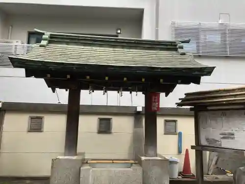 吉原神社の手水舎