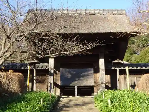 横浜　西方寺の山門・神門