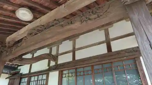 平等寺の本殿