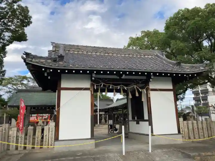 粟津天満神社の山門・神門