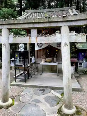 宝山寺の末社・摂社