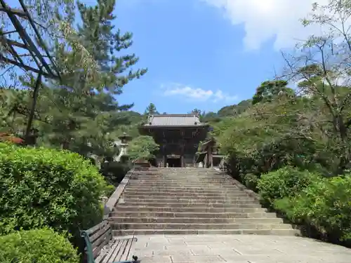 長谷寺の山門