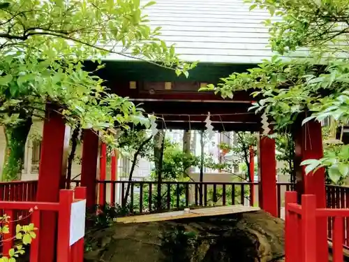 徳持神社の手水舎