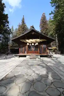 諏訪大社下社春宮の本殿・本堂