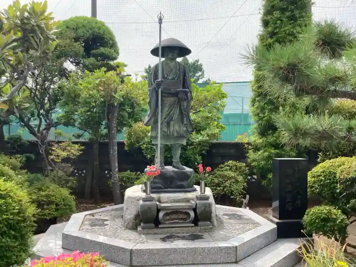 泉蔵寺の{uncategorized: "未分類", other: "その他", undefined: "問題あり", building: "その他建物", grave: "お墓", sacred_gate: "鳥居", guardian: "狛犬", statue: "像", buddha: "仏像", history: "歴史", nature: "自然", garden: "庭園", animal: "動物", pagoda: "塔", temizu: "手水舎", mountain_gate: "山門・神門", sanctuary: "本殿・本堂", subordinate: "末社・摂社", art: "芸術", scenery: "景色", jizo: "地蔵", ema: "絵馬", goshuin: "御朱印", omikuji: "おみくじ", items: "授与品その他", amulet: "お守り", goshuincho: "御朱印帳", eats: "食事", festival: "お祭り", votive_dance: "神楽", shichigosan: "七五三参", wedding: "結婚式", experience: "体験その他", initially: "初詣", around: "周辺", anti_infection: "感染症対策"}