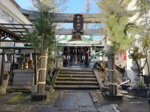 寄木神社の鳥居
