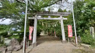 宇那禰神社の鳥居