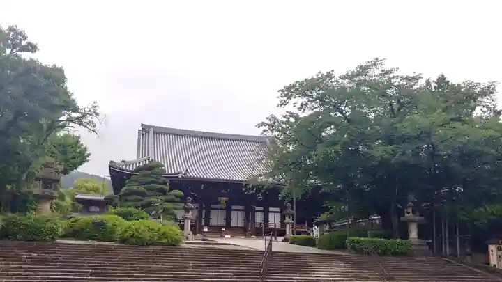 大谷本廟の本殿・本堂