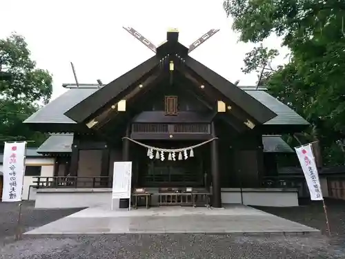 千歳神社の本殿