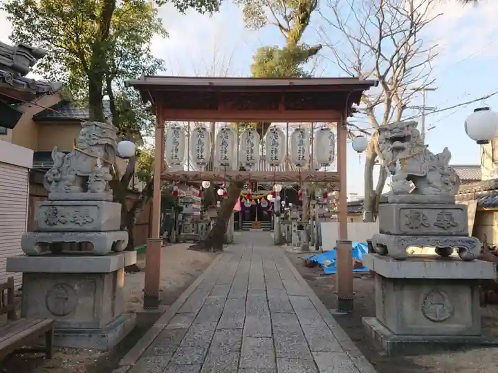飛鳥神社(富田一色)の狛犬