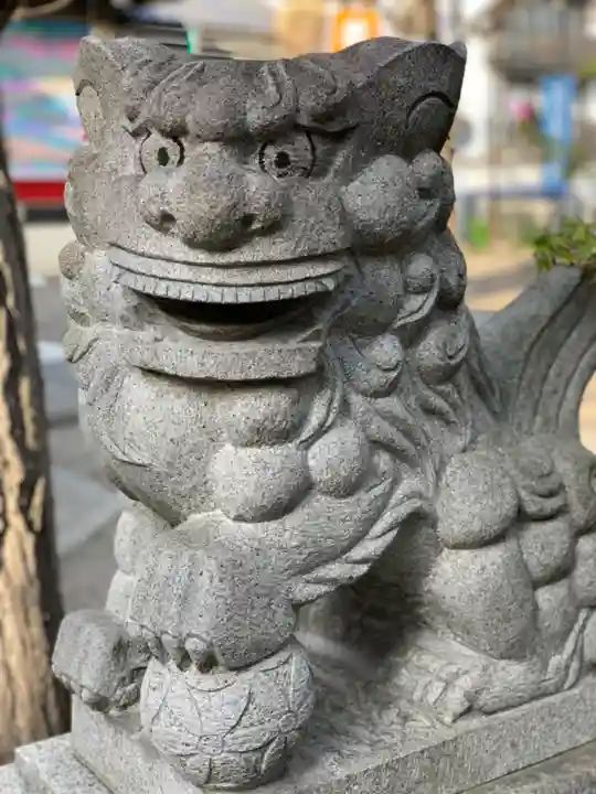 矢先稲荷神社の狛犬