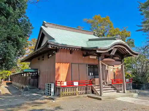 鹿苑神社の本殿