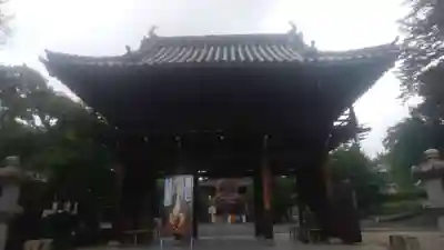 八事山 興正寺の山門・神門