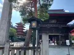 高幡不動尊　金剛寺の山門