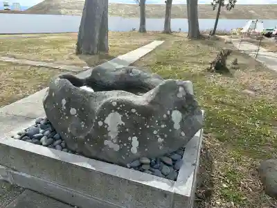 守田神社の{uncategorized: "未分類", other: "その他", undefined: "問題あり", building: "その他建物", grave: "お墓", sacred_gate: "鳥居", guardian: "狛犬", statue: "像", buddha: "仏像", history: "歴史", nature: "自然", garden: "庭園", animal: "動物", pagoda: "塔", temizu: "手水舎", mountain_gate: "山門・神門", sanctuary: "本殿・本堂", subordinate: "末社・摂社", art: "芸術", scenery: "景色", jizo: "地蔵", ema: "絵馬", goshuin: "御朱印", omikuji: "おみくじ", items: "授与品その他", amulet: "お守り", goshuincho: "御朱印帳", eats: "食事", festival: "お祭り", votive_dance: "神楽", shichigosan: "七五三参", wedding: "結婚式", experience: "体験その他", initially: "初詣", around: "周辺", anti_infection: "感染症対策"}