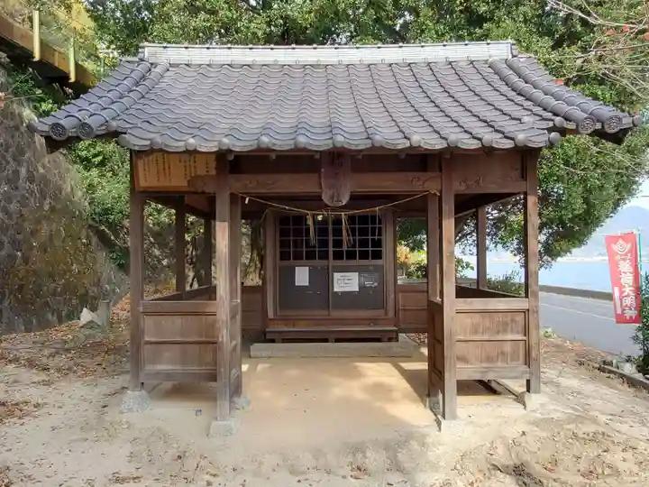稲荷神社の本殿・本堂