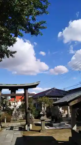 諏訪神社の鳥居