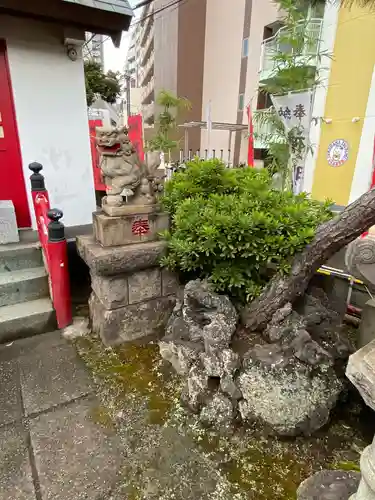 神明社の狛犬