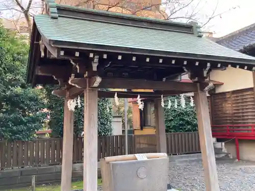 羽衣町厳島神社（関内厳島神社・横浜弁天）の手水舎