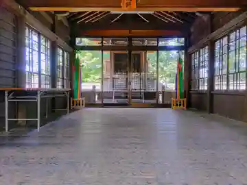 生島神社の本殿・本堂