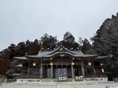 秋葉山本宮 秋葉神社 上社の{uncategorized: "未分類", other: "その他", undefined: "問題あり", building: "その他建物", grave: "お墓", sacred_gate: "鳥居", guardian: "狛犬", statue: "像", buddha: "仏像", history: "歴史", nature: "自然", garden: "庭園", animal: "動物", pagoda: "塔", temizu: "手水舎", mountain_gate: "山門・神門", sanctuary: "本殿・本堂", subordinate: "末社・摂社", art: "芸術", scenery: "景色", jizo: "地蔵", ema: "絵馬", goshuin: "御朱印", omikuji: "おみくじ", items: "授与品その他", amulet: "お守り", goshuincho: "御朱印帳", eats: "食事", festival: "お祭り", votive_dance: "神楽", shichigosan: "七五三参", wedding: "結婚式", experience: "体験その他", initially: "初詣", around: "周辺", anti_infection: "感染症対策"}
