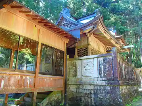 天神社の本殿