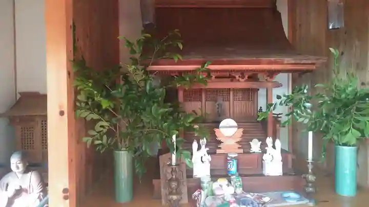 瑜珈稲荷神社の本殿・本堂