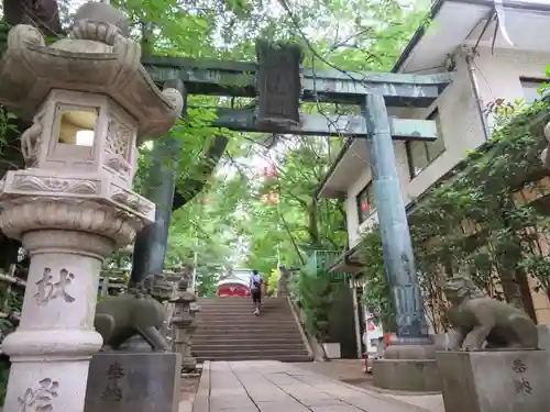 市谷亀岡八幡宮の鳥居