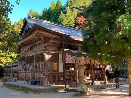 玉作湯神社の本殿