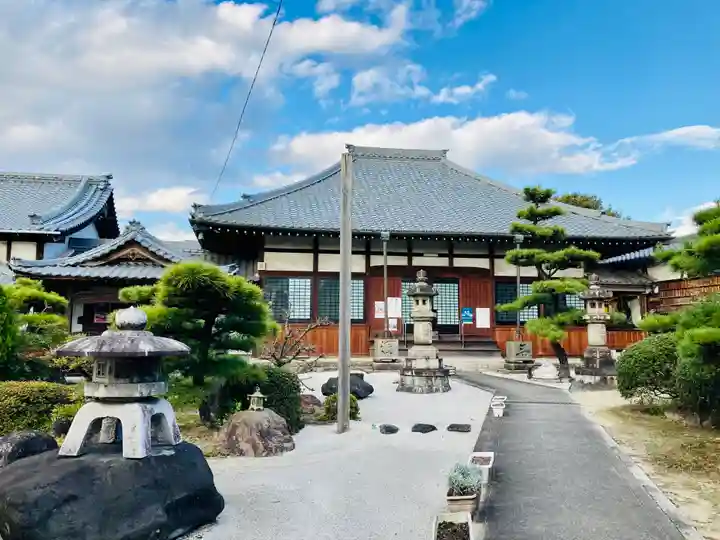 常福寺の本殿・本堂