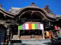 岩水寺の本殿・本堂