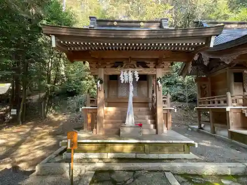 安吉神社の{uncategorized: "未分類", other: "その他", undefined: "問題あり", building: "その他建物", grave: "お墓", sacred_gate: "鳥居", guardian: "狛犬", statue: "像", buddha: "仏像", history: "歴史", nature: "自然", garden: "庭園", animal: "動物", pagoda: "塔", temizu: "手水舎", mountain_gate: "山門・神門", sanctuary: "本殿・本堂", subordinate: "末社・摂社", art: "芸術", scenery: "景色", jizo: "地蔵", ema: "絵馬", goshuin: "御朱印", omikuji: "おみくじ", items: "授与品その他", amulet: "お守り", goshuincho: "御朱印帳", eats: "食事", festival: "お祭り", votive_dance: "神楽", shichigosan: "七五三参", wedding: "結婚式", experience: "体験その他", initially: "初詣", around: "周辺", anti_infection: "感染症対策"}