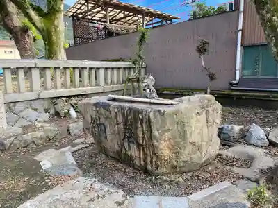 御所神社の手水舎