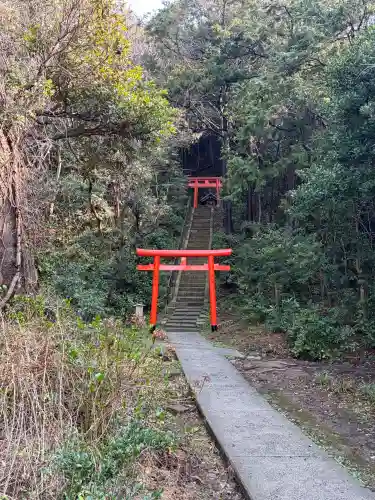 日御碕神社の{uncategorized: "未分類", other: "その他", undefined: "問題あり", building: "その他建物", grave: "お墓", sacred_gate: "鳥居", guardian: "狛犬", statue: "像", buddha: "仏像", history: "歴史", nature: "自然", garden: "庭園", animal: "動物", pagoda: "塔", temizu: "手水舎", mountain_gate: "山門・神門", sanctuary: "本殿・本堂", subordinate: "末社・摂社", art: "芸術", scenery: "景色", jizo: "地蔵", ema: "絵馬", goshuin: "御朱印", omikuji: "おみくじ", items: "授与品その他", amulet: "お守り", goshuincho: "御朱印帳", eats: "食事", festival: "お祭り", votive_dance: "神楽", shichigosan: "七五三参", wedding: "結婚式", experience: "体験その他", initially: "初詣", around: "周辺", anti_infection: "感染症対策"}