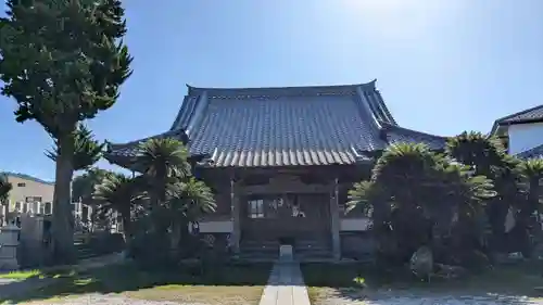 長泉寺の本殿