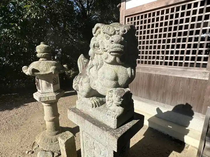 岐多志太神社(村屋坐彌冨都比賣神社摂社)の狛犬