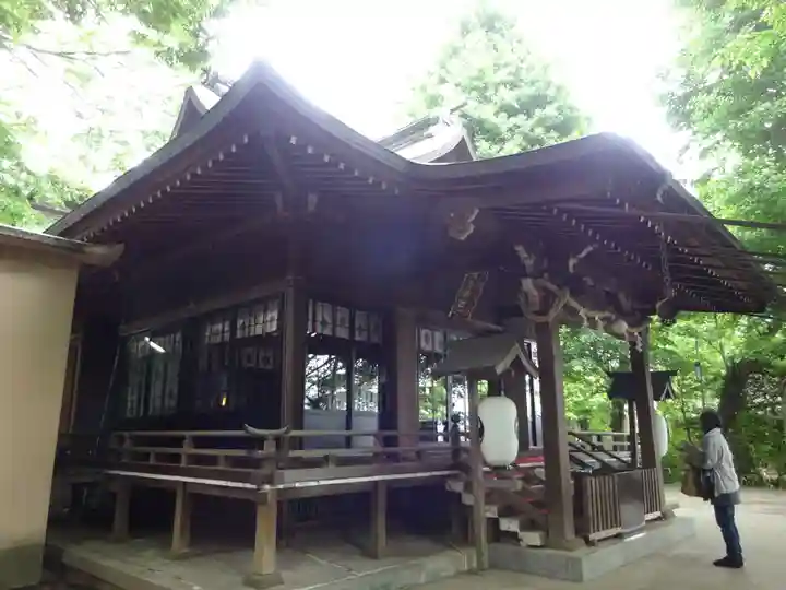 弥生神社の本殿・本堂