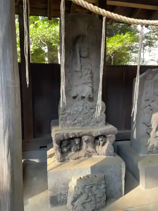 白髭神社の{uncategorized: "未分類", other: "その他", undefined: "問題あり", building: "その他建物", grave: "お墓", sacred_gate: "鳥居", guardian: "狛犬", statue: "像", buddha: "仏像", history: "歴史", nature: "自然", garden: "庭園", animal: "動物", pagoda: "塔", temizu: "手水舎", mountain_gate: "山門・神門", sanctuary: "本殿・本堂", subordinate: "末社・摂社", art: "芸術", scenery: "景色", jizo: "地蔵", ema: "絵馬", goshuin: "御朱印", omikuji: "おみくじ", items: "授与品その他", amulet: "お守り", goshuincho: "御朱印帳", eats: "食事", festival: "お祭り", votive_dance: "神楽", shichigosan: "七五三参", wedding: "結婚式", experience: "体験その他", initially: "初詣", around: "周辺", anti_infection: "感染症対策"}