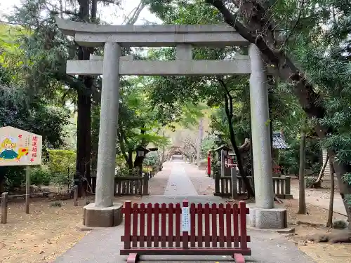 岩槻久伊豆神社の鳥居