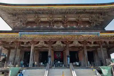 金峯山寺の本殿・本堂