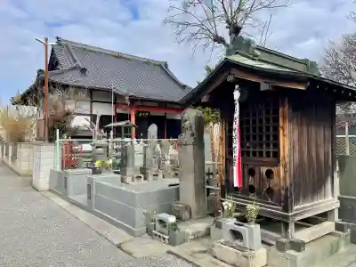 妙楽院の{uncategorized: "未分類", other: "その他", undefined: "問題あり", building: "その他建物", grave: "お墓", sacred_gate: "鳥居", guardian: "狛犬", statue: "像", buddha: "仏像", history: "歴史", nature: "自然", garden: "庭園", animal: "動物", pagoda: "塔", temizu: "手水舎", mountain_gate: "山門・神門", sanctuary: "本殿・本堂", subordinate: "末社・摂社", art: "芸術", scenery: "景色", jizo: "地蔵", ema: "絵馬", goshuin: "御朱印", omikuji: "おみくじ", items: "授与品その他", amulet: "お守り", goshuincho: "御朱印帳", eats: "食事", festival: "お祭り", votive_dance: "神楽", shichigosan: "七五三参", wedding: "結婚式", experience: "体験その他", initially: "初詣", around: "周辺", anti_infection: "感染症対策"}