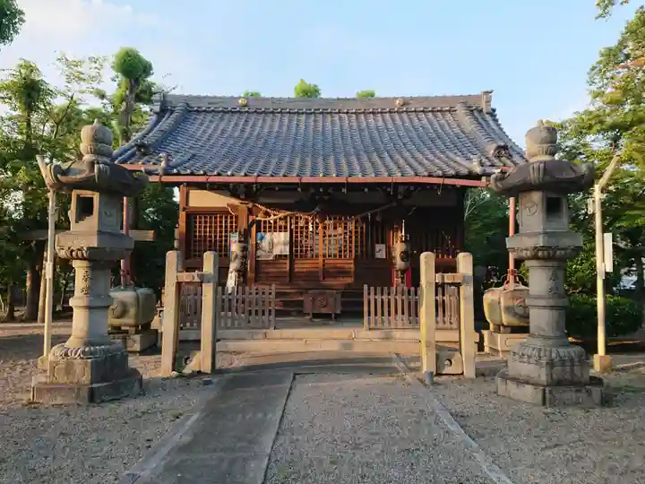 八幡神社の本殿・本堂