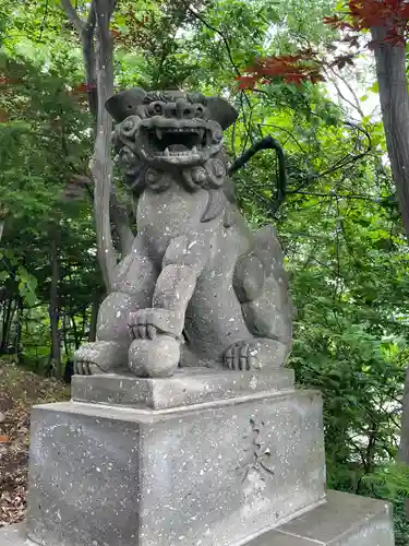 平岸天満宮・太平山三吉神社の狛犬