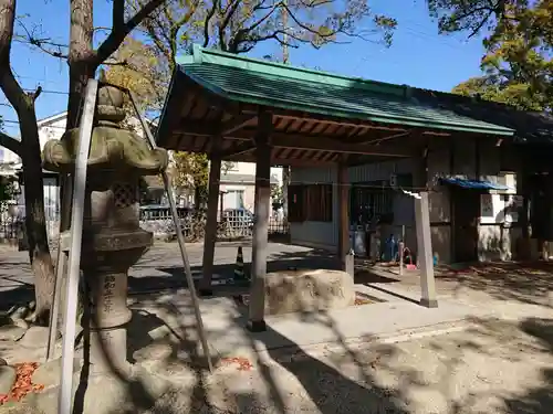 八幡社（篠原八幡社）の手水舎