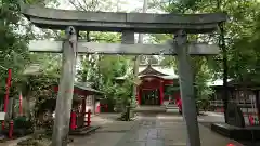 赤堤六所神社の鳥居