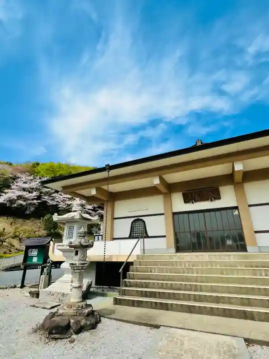 清雲寺の{uncategorized: "未分類", other: "その他", undefined: "問題あり", building: "その他建物", grave: "お墓", sacred_gate: "鳥居", guardian: "狛犬", statue: "像", buddha: "仏像", history: "歴史", nature: "自然", garden: "庭園", animal: "動物", pagoda: "塔", temizu: "手水舎", mountain_gate: "山門・神門", sanctuary: "本殿・本堂", subordinate: "末社・摂社", art: "芸術", scenery: "景色", jizo: "地蔵", ema: "絵馬", goshuin: "御朱印", omikuji: "おみくじ", items: "授与品その他", amulet: "お守り", goshuincho: "御朱印帳", eats: "食事", festival: "お祭り", votive_dance: "神楽", shichigosan: "七五三参", wedding: "結婚式", experience: "体験その他", initially: "初詣", around: "周辺", anti_infection: "感染症対策"}