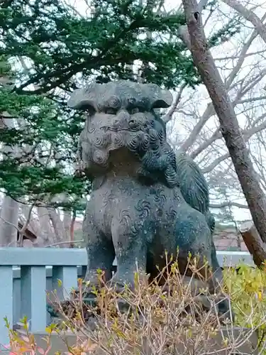 彌彦神社　(伊夜日子神社)の狛犬