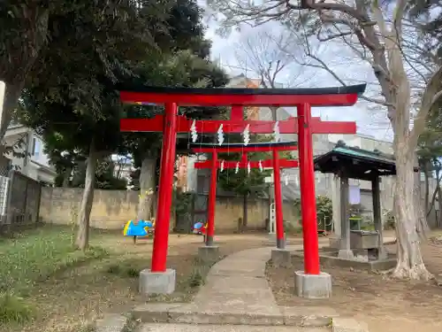 瘡守稲荷神社の鳥居