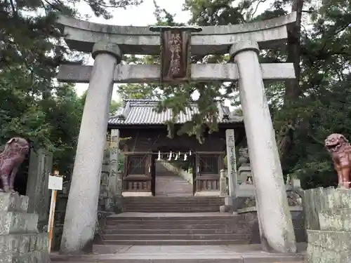 琴彈八幡宮の鳥居