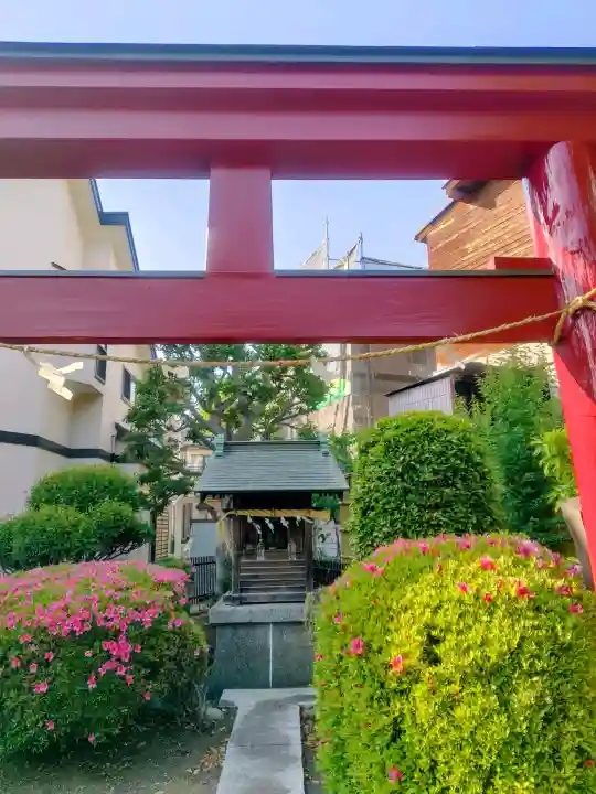 車返福徳弁財天の{uncategorized: "未分類", other: "その他", undefined: "問題あり", building: "その他建物", grave: "お墓", sacred_gate: "鳥居", guardian: "狛犬", statue: "像", buddha: "仏像", history: "歴史", nature: "自然", garden: "庭園", animal: "動物", pagoda: "塔", temizu: "手水舎", mountain_gate: "山門・神門", sanctuary: "本殿・本堂", subordinate: "末社・摂社", art: "芸術", scenery: "景色", jizo: "地蔵", ema: "絵馬", goshuin: "御朱印", omikuji: "おみくじ", items: "授与品その他", amulet: "お守り", goshuincho: "御朱印帳", eats: "食事", festival: "お祭り", votive_dance: "神楽", shichigosan: "七五三参", wedding: "結婚式", experience: "体験その他", initially: "初詣", around: "周辺", anti_infection: "感染症対策"}